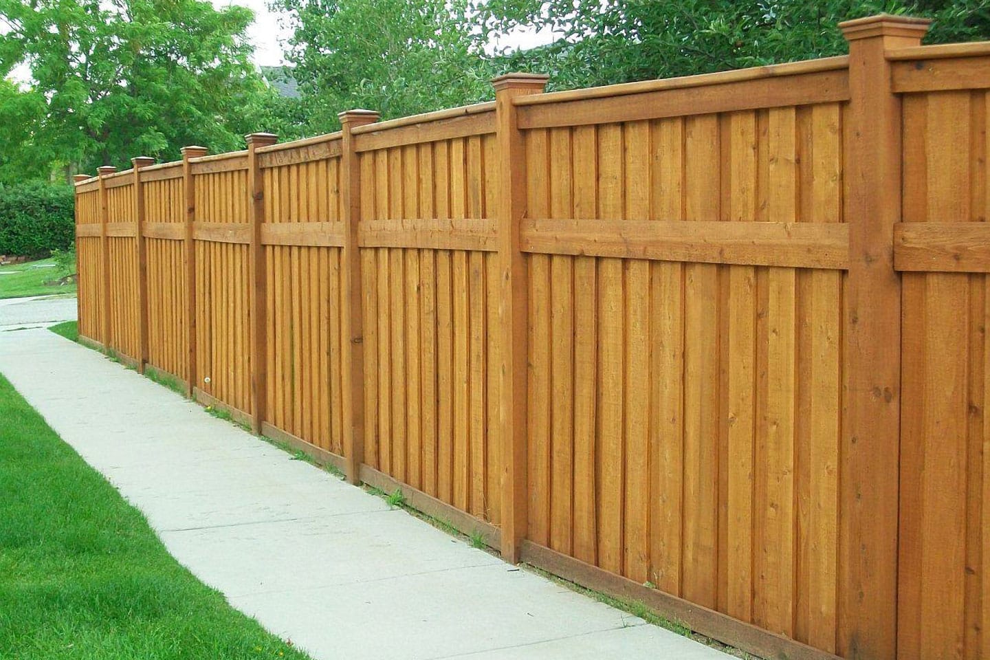 5 tips for pressure washing fences